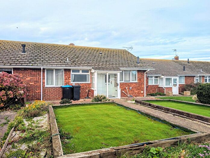 2 Bedroom Bungalow For Sale In Harbledown Gardens, Margate, CT9
