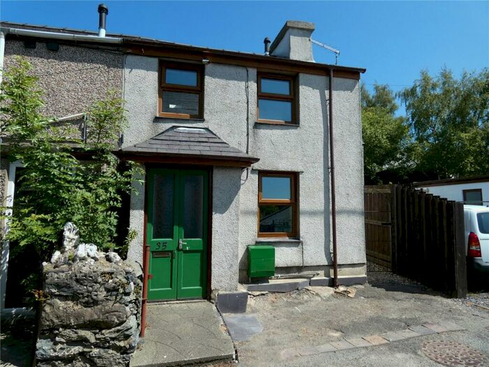 2 Bedroom End Of Terrace House To Rent In Water Street, Llanllechid, Bangor, LL57