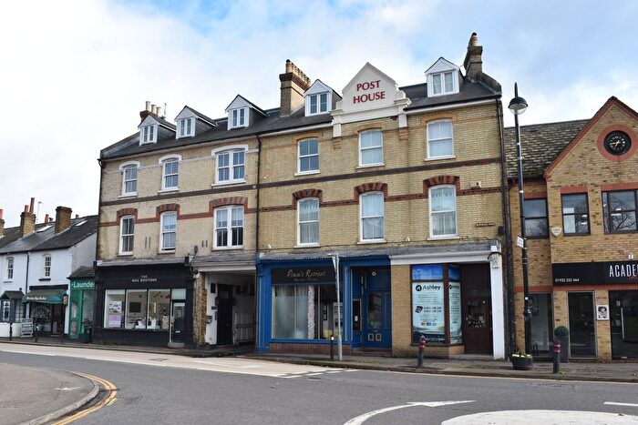 1 Bedroom Flat To Rent In Molesey Road, Hersham, Walton-On-Thames, KT12