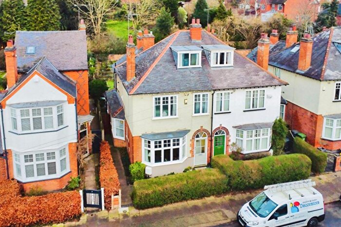 4 Bedroom Semi Detached House For Sale In Mellor Road, Western Park, Leicester, LE3