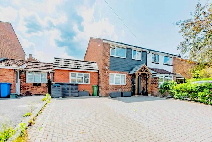 3 Bedroom Semi-Detached House To Rent In Kingsway, Camberley, GU17