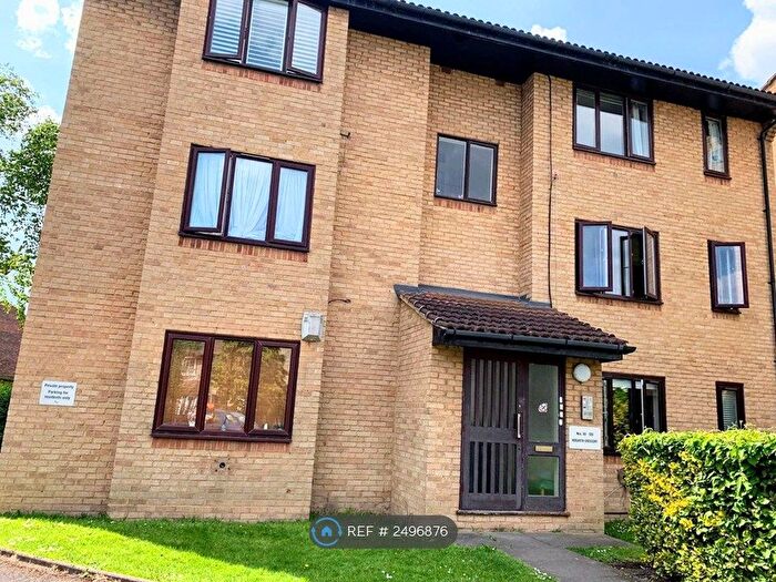 1 Bedroom Flat To Rent In Hogarth Crescent, London, SW19