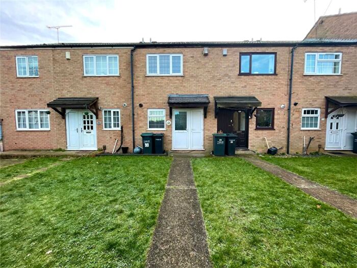 2 Bedroom Terraced House For Sale In Thistledown, Gravesend, Kent, DA12