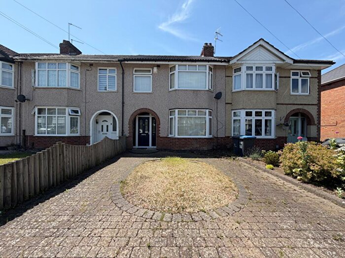 3 Bedroom Semi-Detached House To Rent In Vernon Avenue, Rugby, CV22