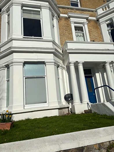 1 Bedroom Flat To Rent In Enys Road, Eastbourne, BN21
