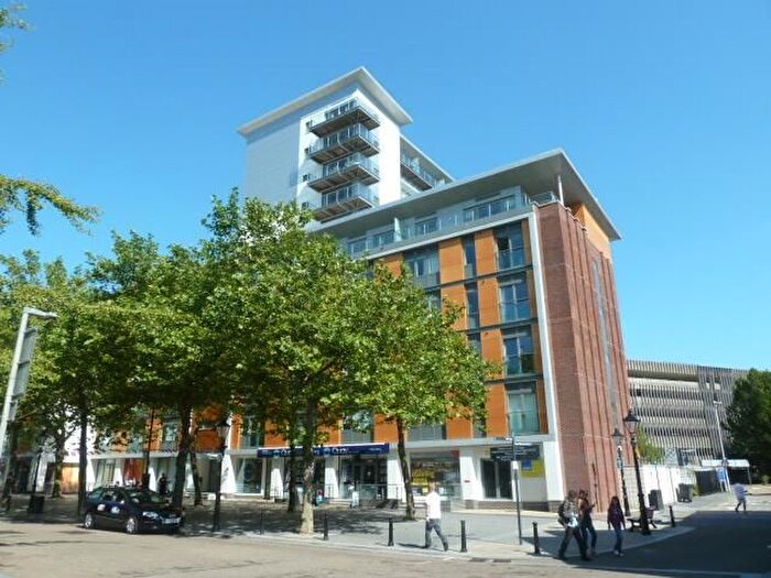 2 Bedroom Flat For Sale In Orchard Plaza, High Street, Poole, BH15