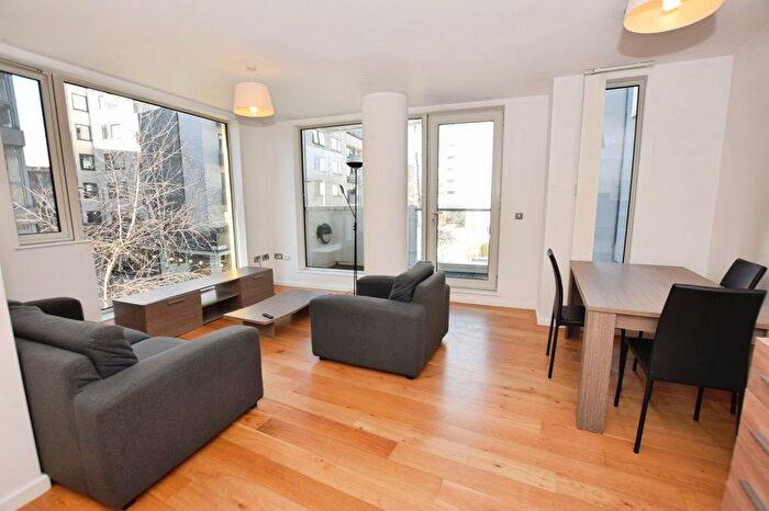 2 Bedroom Flat To Rent In One Smithfield Square, High Street, Northern Quarter, Manchester, M4