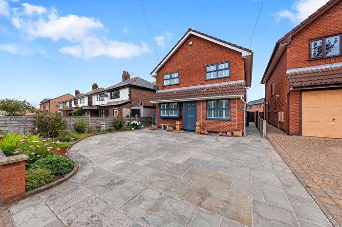 4 Bedroom Detached House For Sale In Mill Lane, Houghton Green, WA2