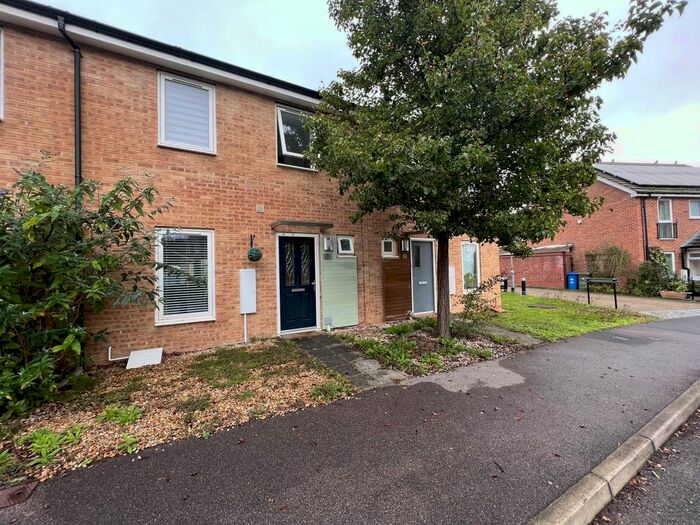 3 Bedroom Terraced House To Rent In Vulcan Drive, Bracknell, RG12