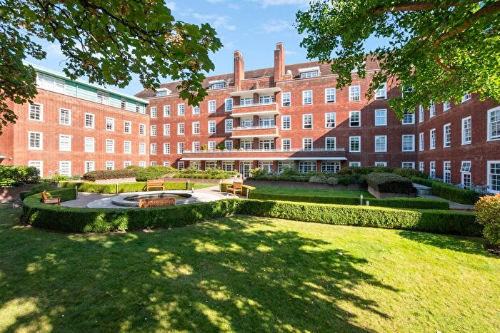 2 Bedroom Flat To Rent In Ravenscourt Gardens, Ravenscourt Park, W6