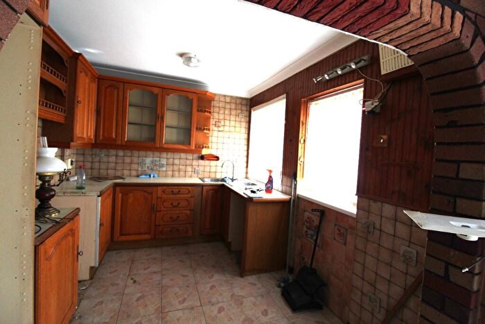 2 Bedroom Semi-Detached Bungalow For Sale In Glamis Road, Leyland, Lancashire, PR25