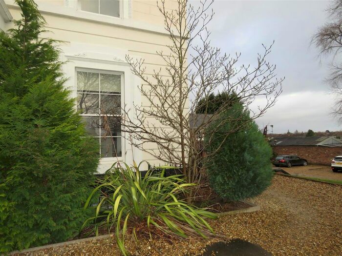 2 Bedroom Flat To Rent In Thingwall Road, Wavertree, Liverpool, L15