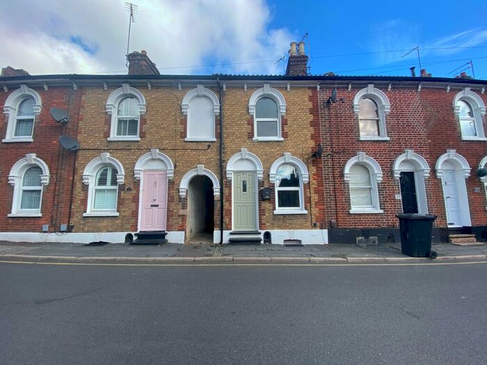 3 Bedroom Terraced House To Rent In Edward Street, Dunstable, LU6