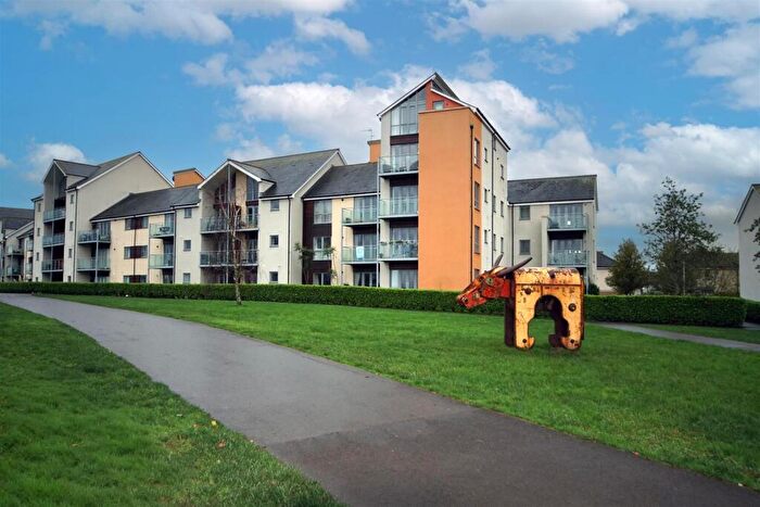 2 Bedroom Apartment For Sale In Kittiwake Drive, Portishead, Bristol, BS20