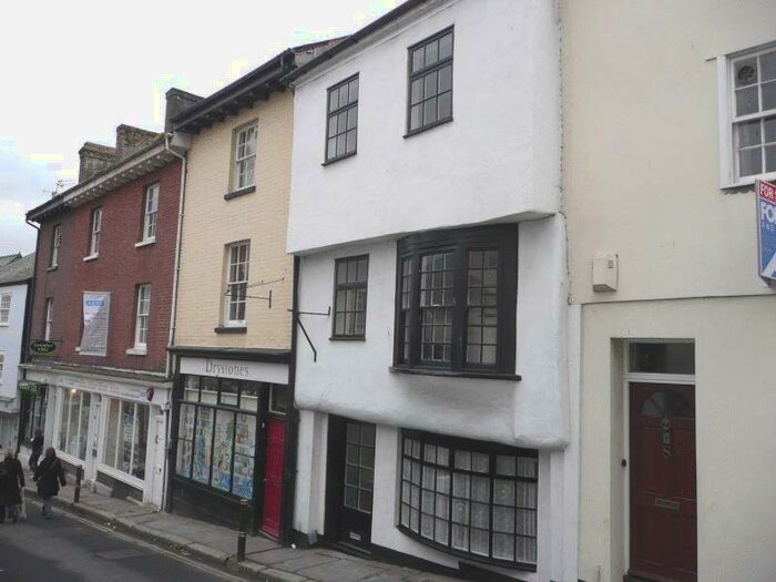 2 Bedroom Terraced House To Rent In West Street, Exeter, EX1