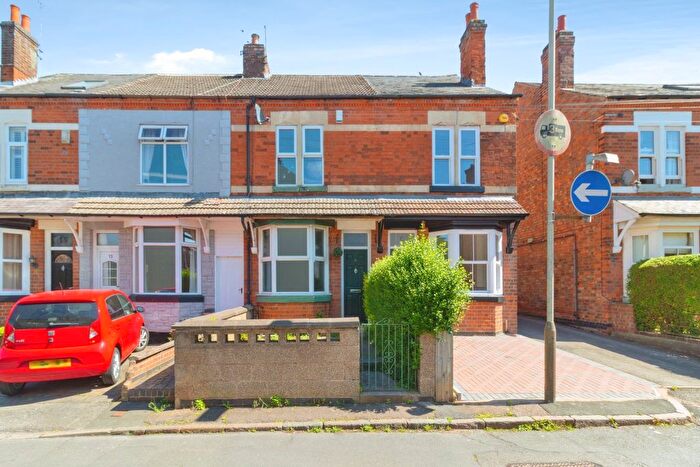 2 Bedroom Terraced House For Sale In Church Road, Leicester, LE2