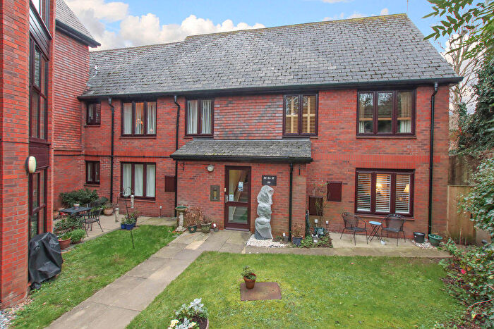 1 Bedroom Flat For Sale In Cowper Road, Berkhamsted, HP4