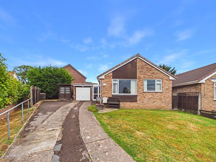 2 Bedroom Bungalow For Sale In Lakeside Avenue, Lydney, GL15