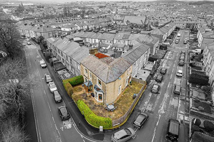 5 Bedroom End Of Terrace House For Sale In Sandy Lane, Accrington, BB5