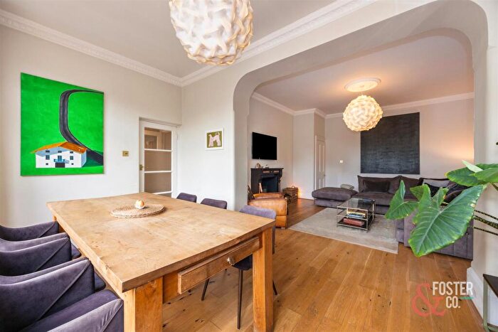 2 Bedroom Flat For Sale In Carlisle Road, Hove, BN3