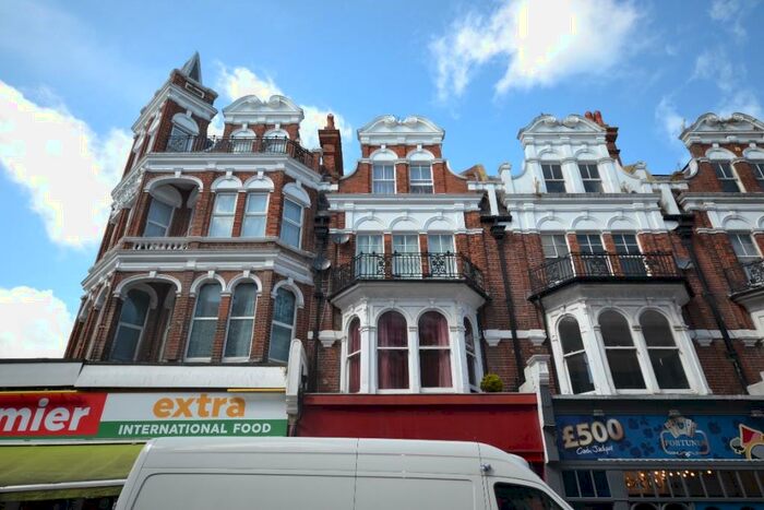 1 Bedroom Flat To Rent In Seaside Road, Eastbourne, East Sussex, BN21