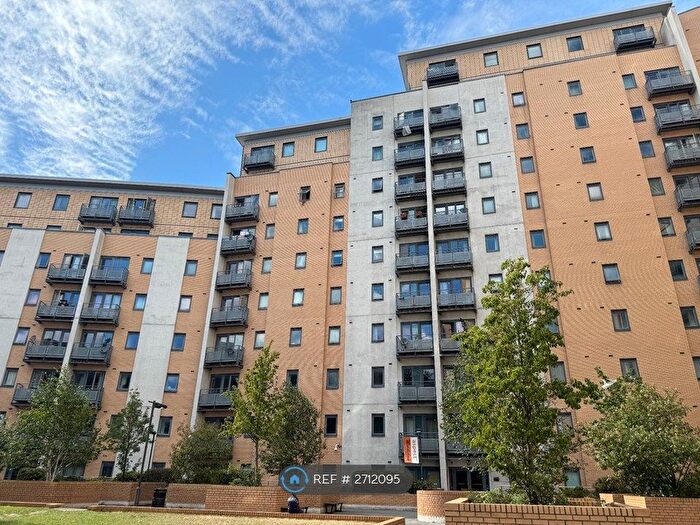 2 Bedroom Flat To Rent In Aspect, Leeds, LS2