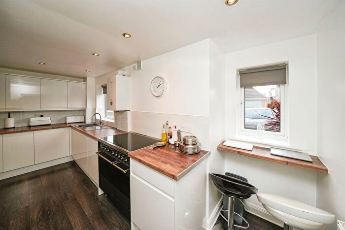 2 Bedroom Flat For Sale In Dunlins Court, Wallasey, CH45