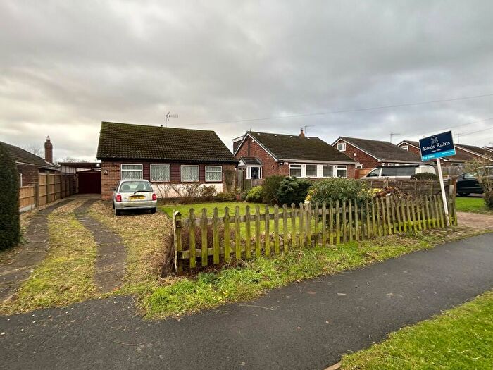 2 Bedroom Bungalow For Sale In Lower Road, Barnacle, Coventry, Warwickshire, CV7