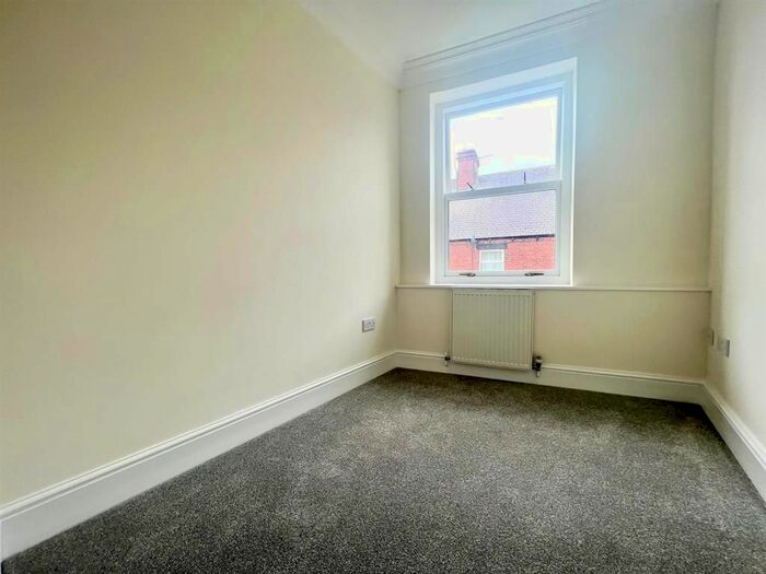 2 Bedroom Flat To Rent In Allott Street, Hoyland Common, Barnsley, S74