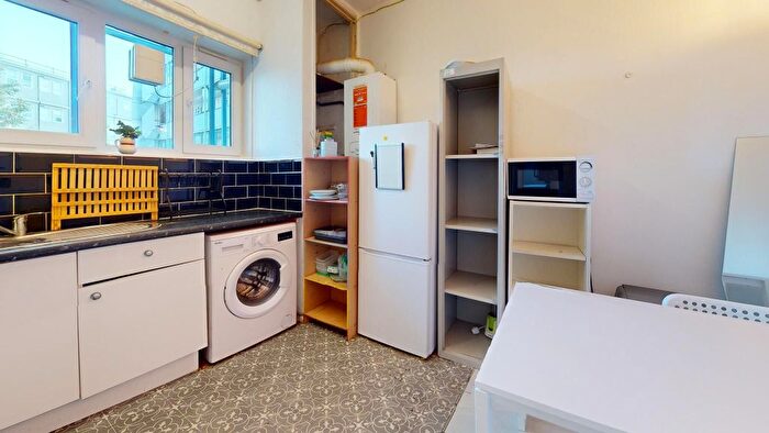 4 Bedroom Flat To Rent In Augustus House, Augustus Street, NW1