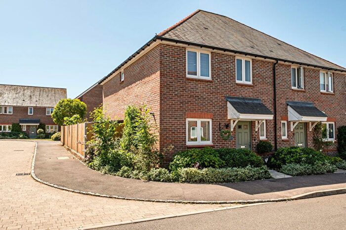 3 Bedroom Semi-Detached House For Sale In Chestnut Drive, Thakeham, RH20