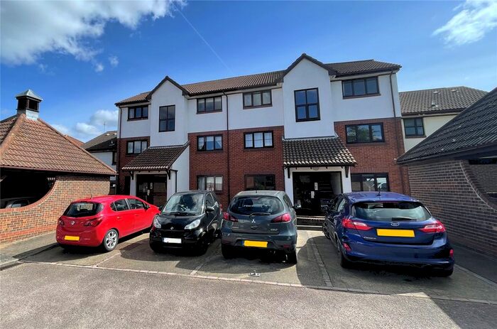 1 Bedroom Flat To Rent In Vexil Close, Purfleet-On-Thames, Essex, RM19