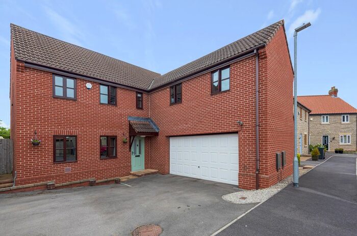 5 Bedroom Detached House To Rent In Dauntsey, Chippenham, SN15