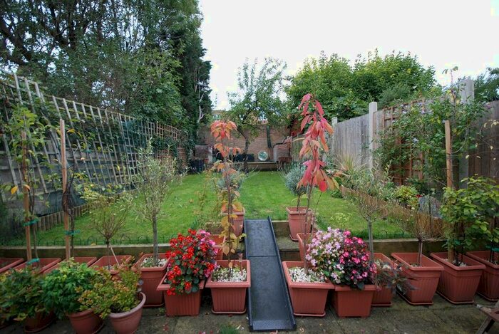 2 Bedroom Flat To Rent In Byrne Road, Balham, SW12