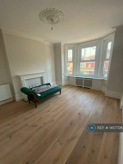1 Bedroom Flat To Rent In Radnor Park Road, Folkestone, CT19