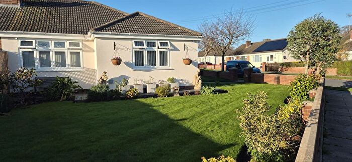 2 Bedroom Semi Detached Bungalow For Sale In Breezehill Road, Neston, CH64