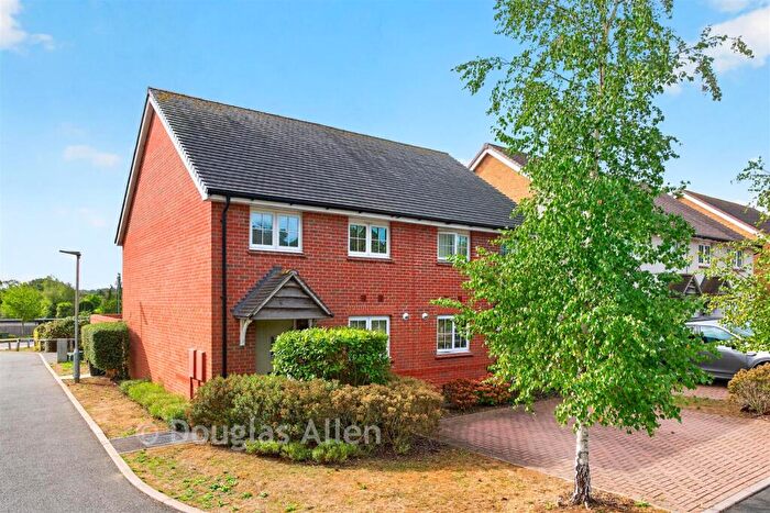 2 Bedroom Semi-Detached House For Sale In Sellars Way, Basildon, Essex, SS15