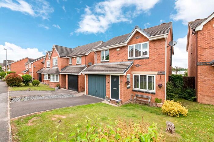 4 Bedroom Detached House For Sale In All Saints Close, Clayton West, HD8