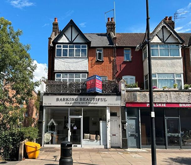 Terraced House For Sale In High Road, Woodford Green, Essex, IG8