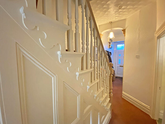 5 Bedroom Semi-Detached House For Sale In Bedwlwyn Road, Ystrad Mynach, Hengoed, CF82 - Photo 2