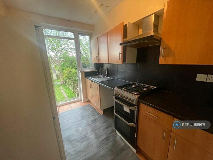 4 Bedroom Terraced House To Rent In Holden Avenue, London, NW9