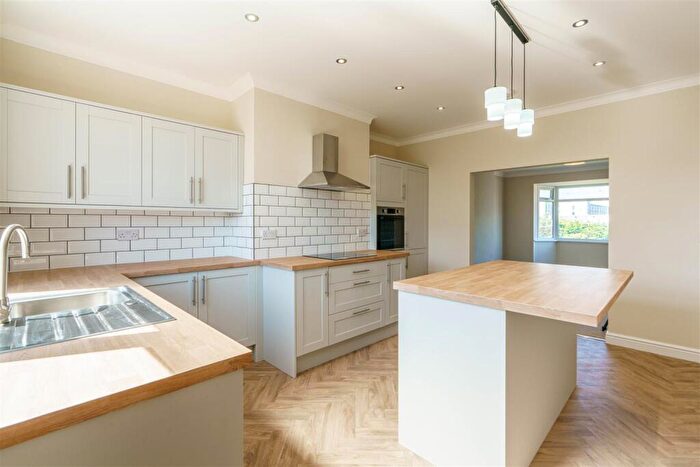 2 Bedroom Flat To Rent In Ainthorpe Gardens, High Heaton, NE7
