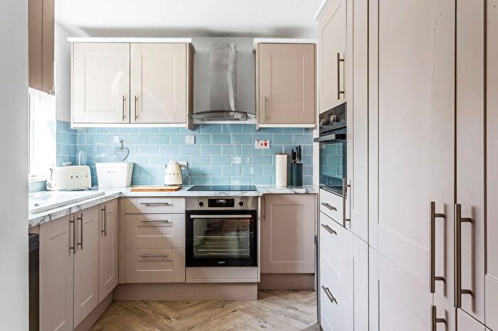 3 Bedroom Cottage For Sale In Chafford Lane, Fordcombe, TN3