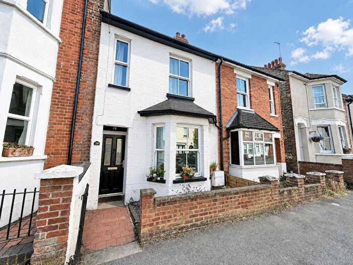 3 Bedroom Terraced House For Sale In Springfield Road, Linslade, LU7