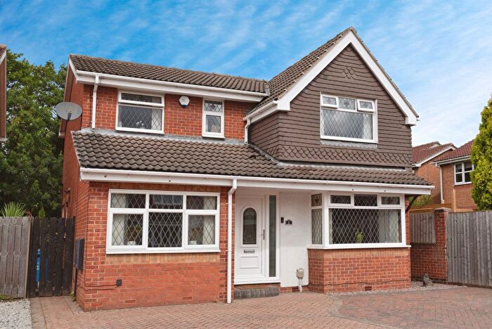4 Bedroom Detached House For Sale In Heather Close, Hull, HU5