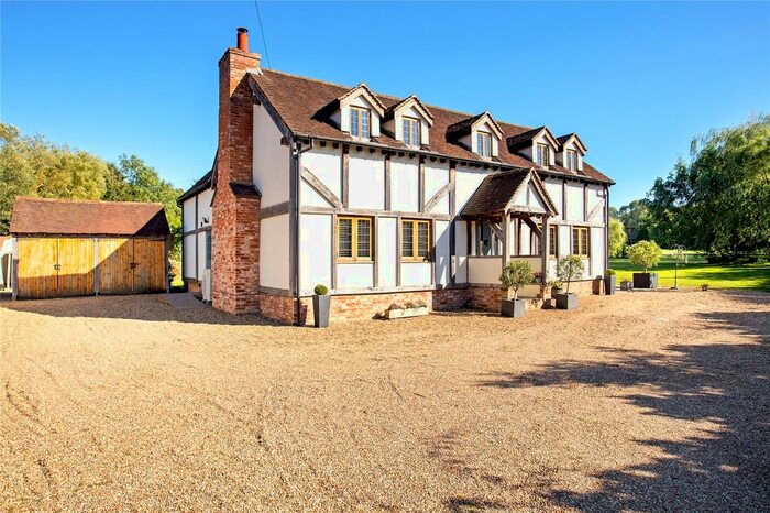 4 Bedroom Detached House For Sale In Burnt Oak Lane, Newdigate, Dorking, Surrey RH5