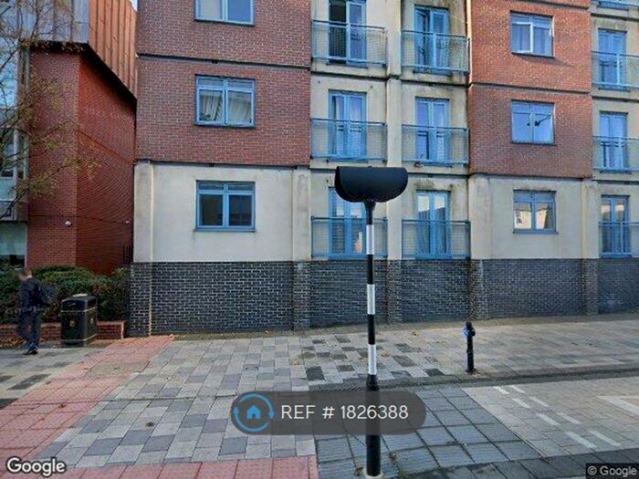 1 Bedroom Flat To Rent In Wellington Street, Swindon, SN1