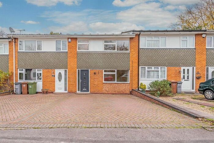 3 Bedroom Terraced House To Rent In Masons Way, Solihull, B92
