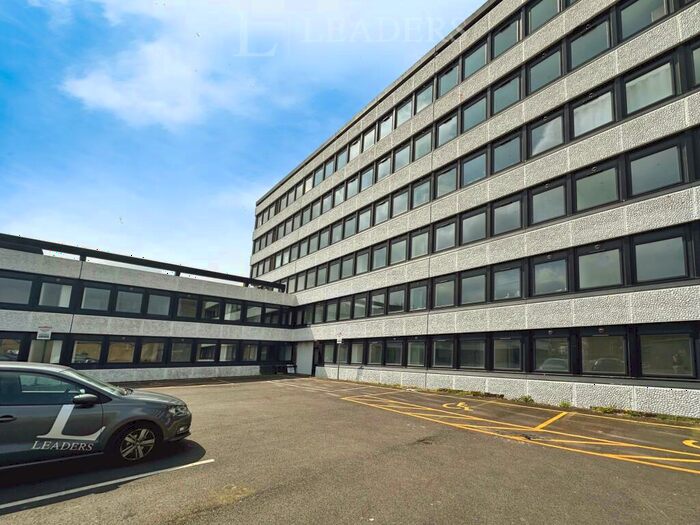 1 Bedroom Apartment To Rent In Yeadon Place, Green Lane, LS19