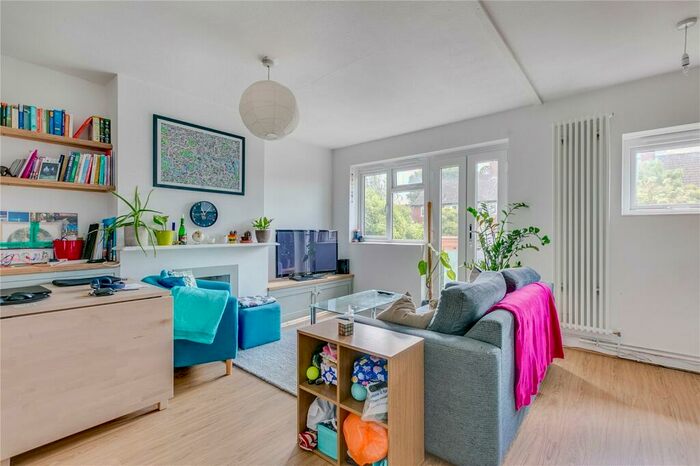 1 Bedroom Flat To Rent In Fairfax Road, London, N8